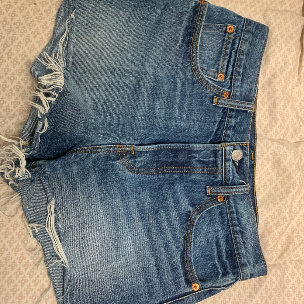 High waist Levi shorts - Picture 4 of 6